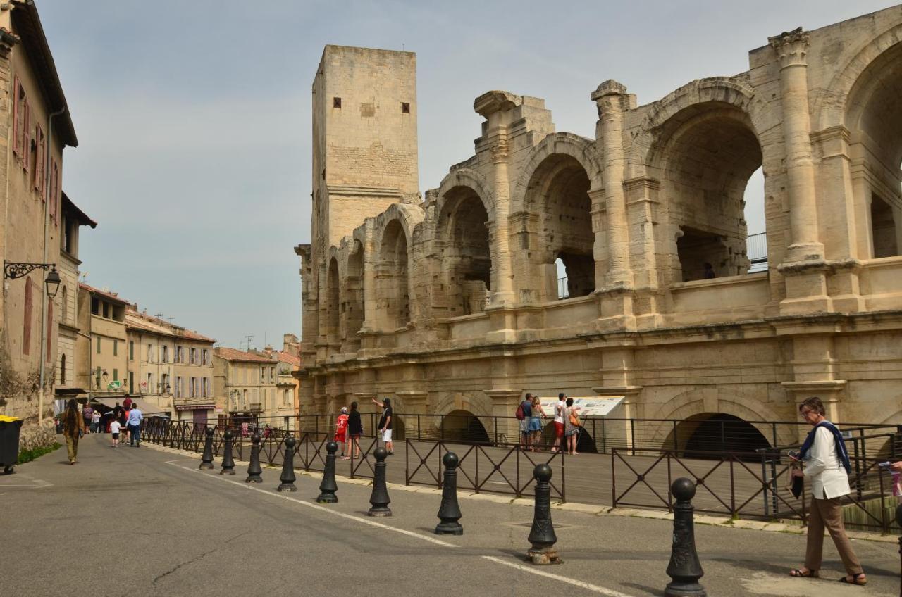 Apartament Aux Pieds Des Arenes Arles Zewnętrze zdjęcie