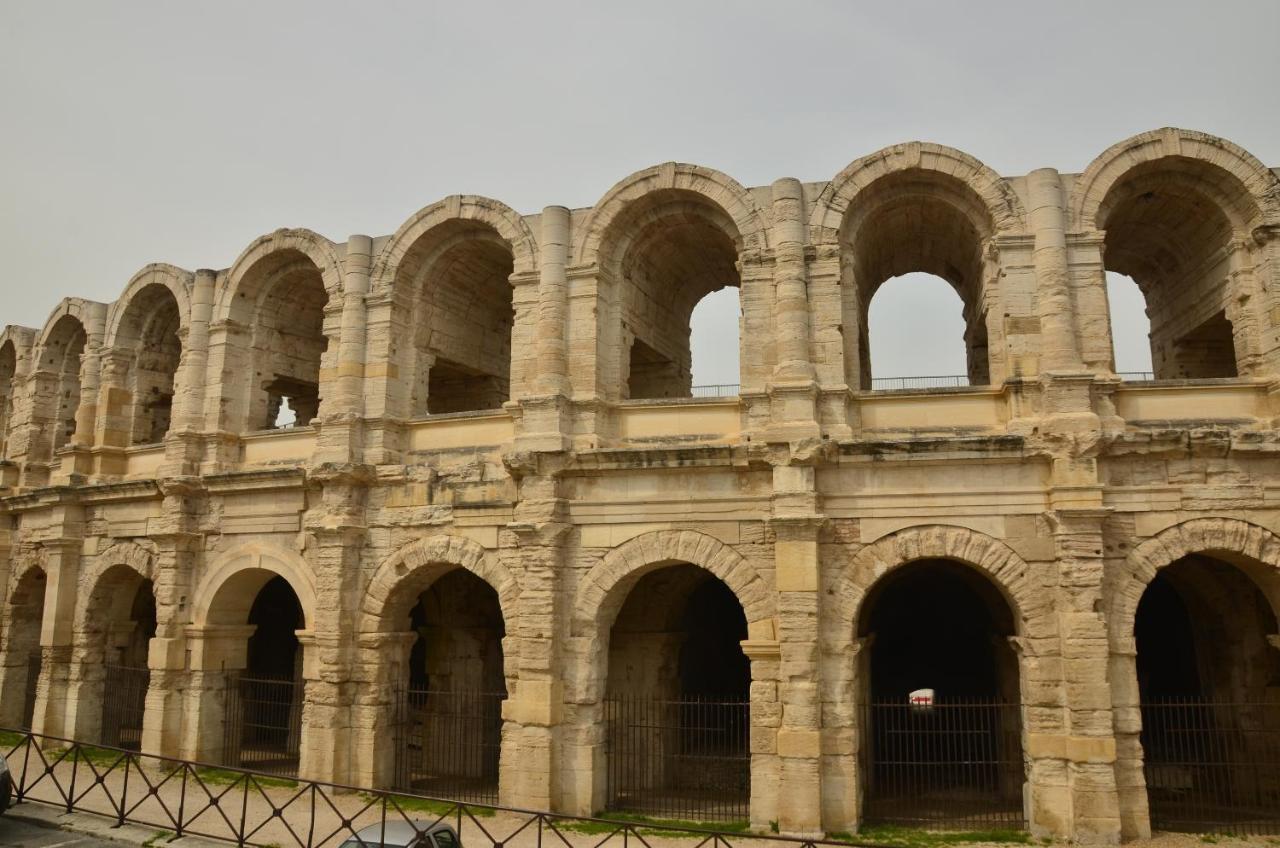 Apartament Aux Pieds Des Arenes Arles Zewnętrze zdjęcie