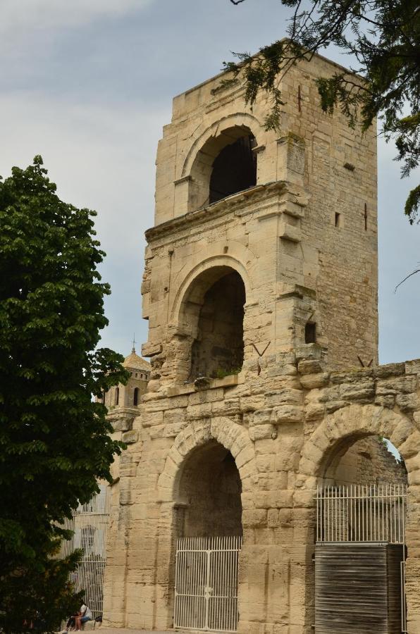 Apartament Aux Pieds Des Arenes Arles Zewnętrze zdjęcie