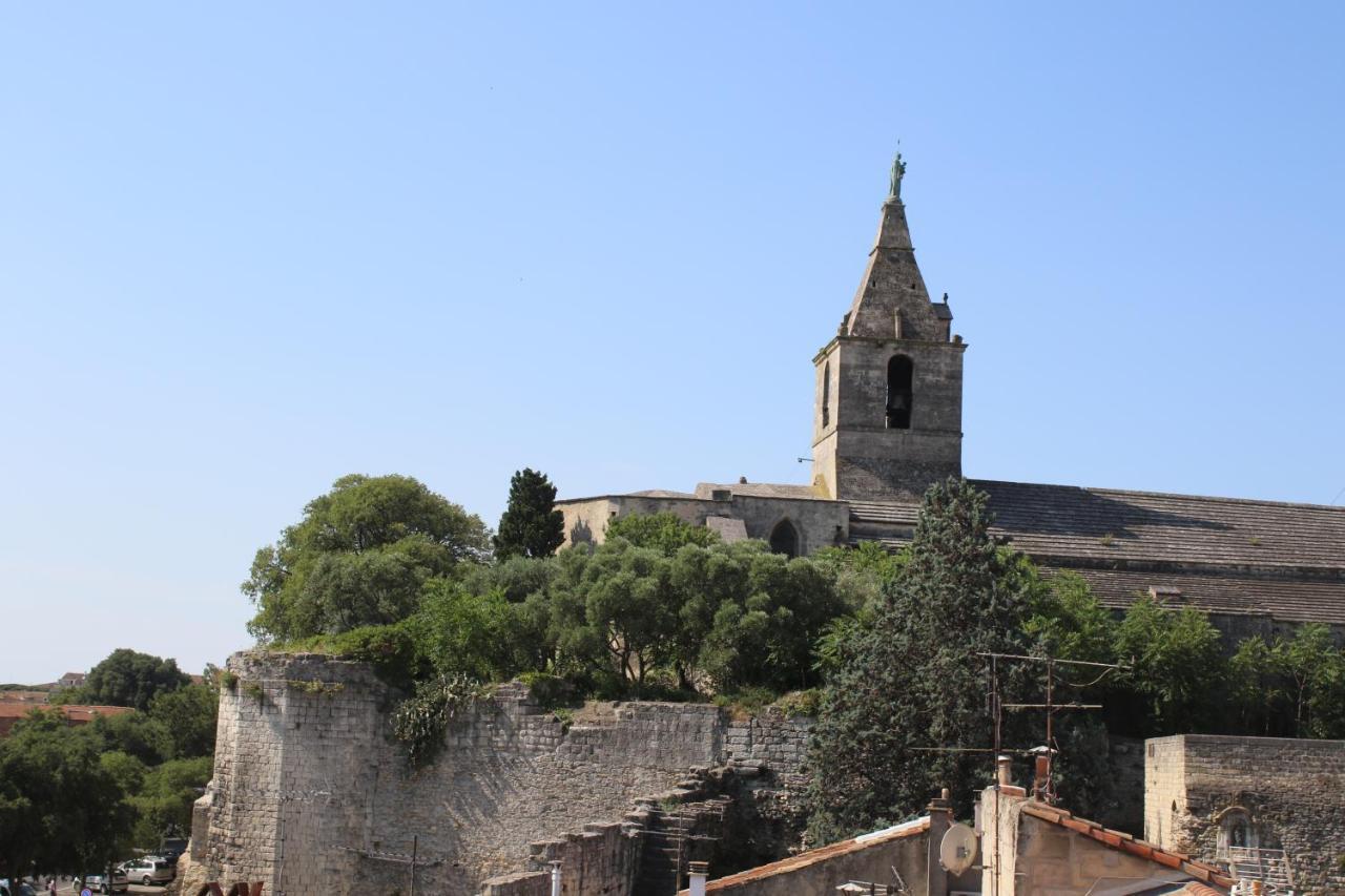 Apartament Aux Pieds Des Arenes Arles Zewnętrze zdjęcie